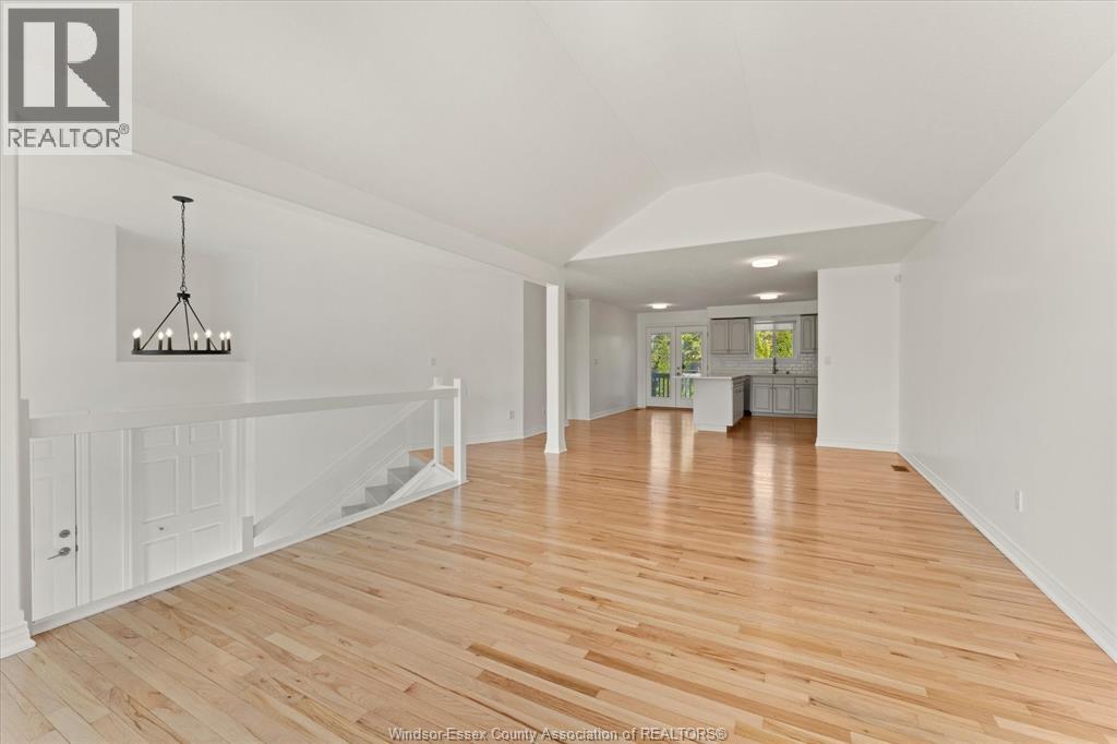 3316 Kenilworth, Windsor, Ontario  N9E 4R3 - Photo 10 - 25027386