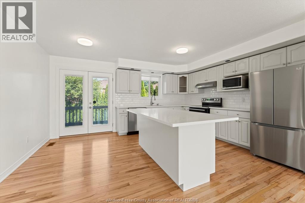 3316 Kenilworth, Windsor, Ontario  N9E 4R3 - Photo 11 - 25027386