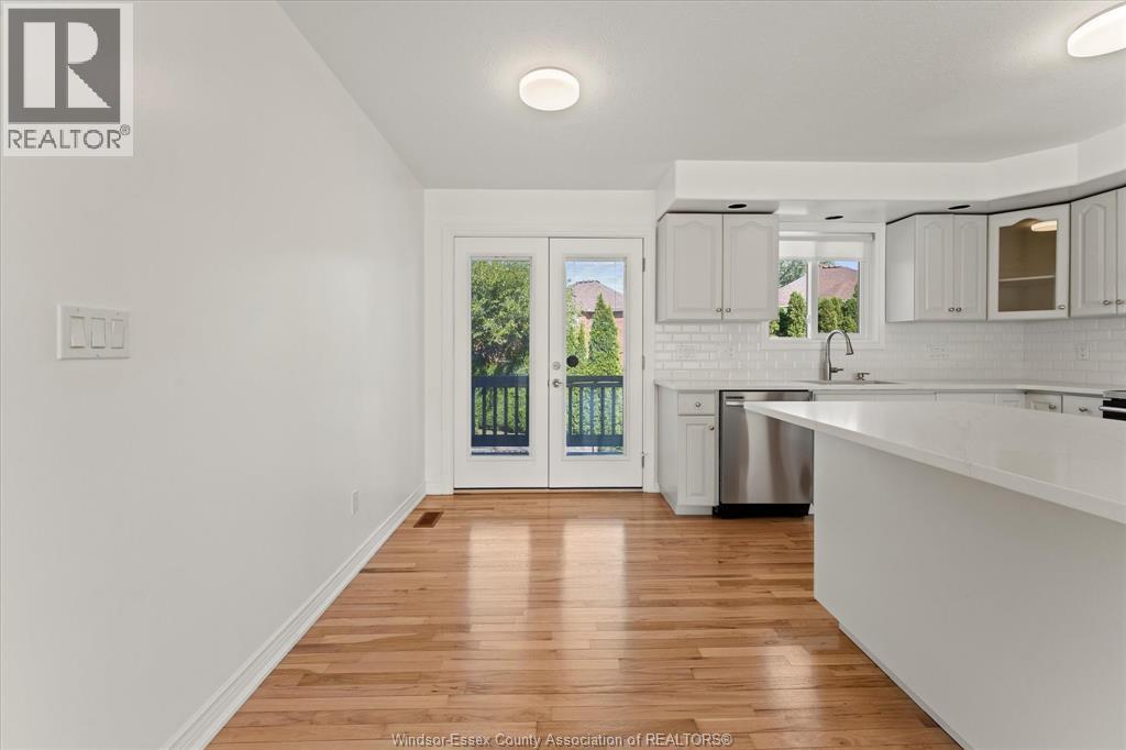 3316 Kenilworth, Windsor, Ontario  N9E 4R3 - Photo 12 - 25027386