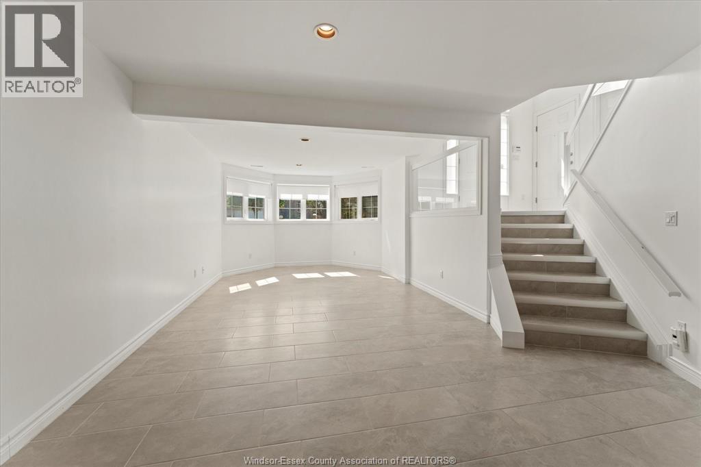 3316 Kenilworth, Windsor, Ontario  N9E 4R3 - Photo 22 - 25027386