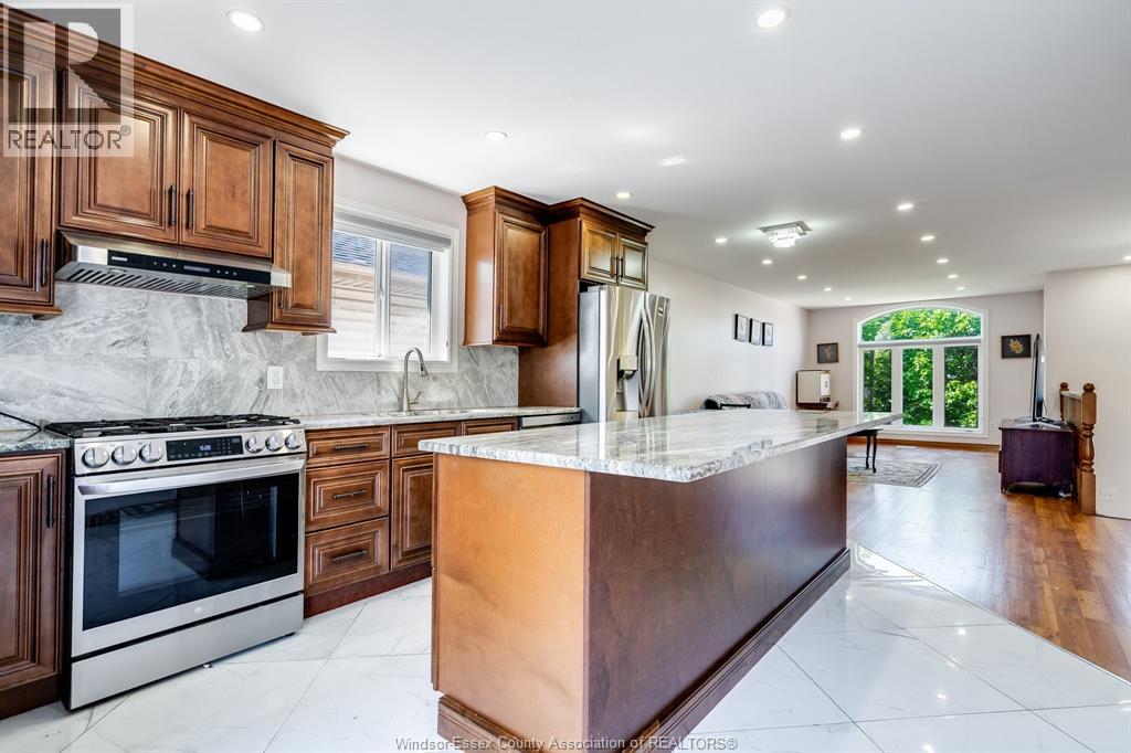 4477 Spago Crescent, Windsor, Ontario  N9G 2Z6 - Photo 11 - 25027384