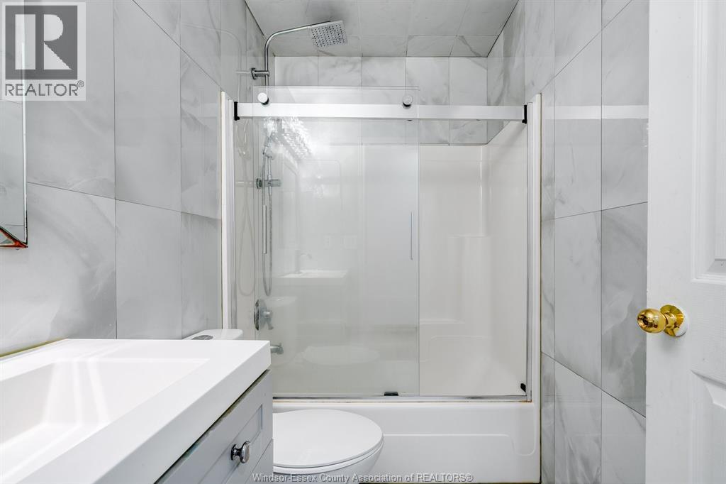 4477 Spago Crescent, Windsor, Ontario  N9G 2Z6 - Photo 14 - 25027384