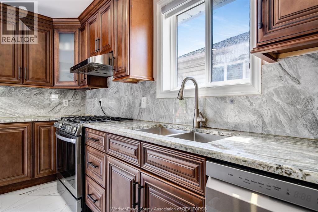4477 Spago Crescent, Windsor, Ontario  N9G 2Z6 - Photo 8 - 25027384