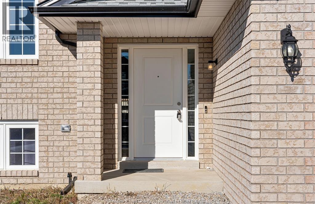 1183 Aspen Ridge Crescent, Lakeshore, Ontario  N0R 1A0 - Photo 4 - 25027370