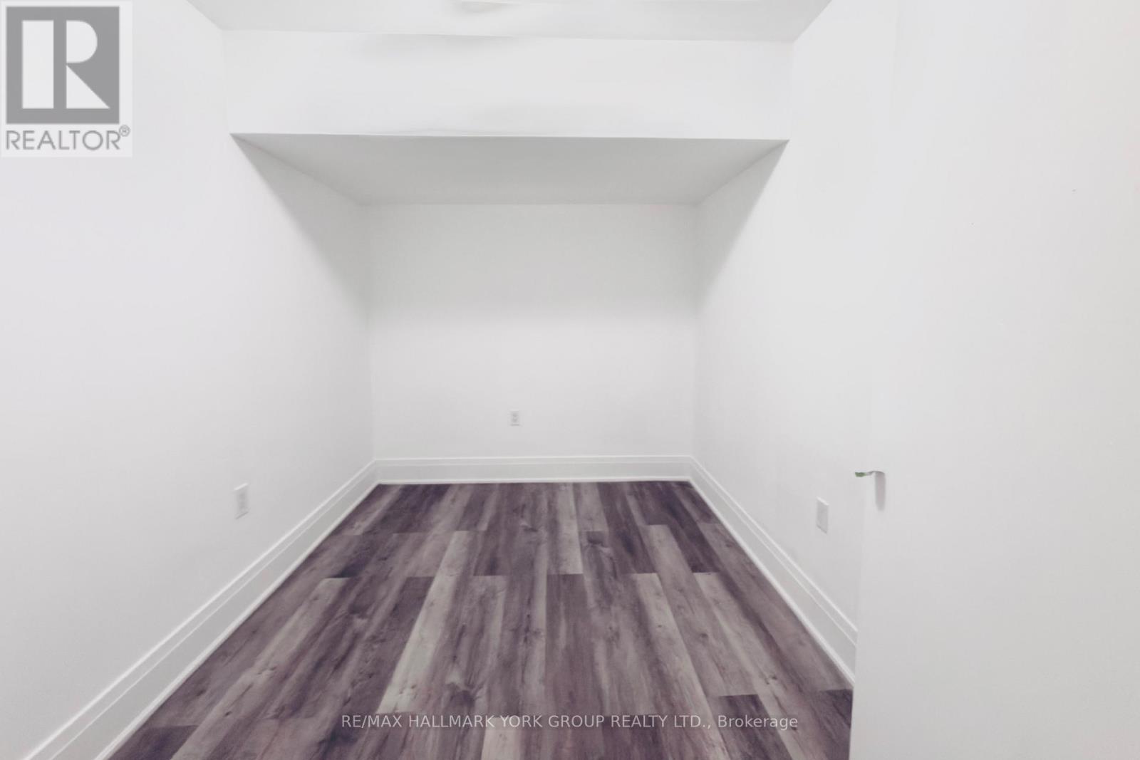 Lower - 51 Little Lake Drive, Barrie, Ontario  L4M 7B9 - Photo 12 - S12485740