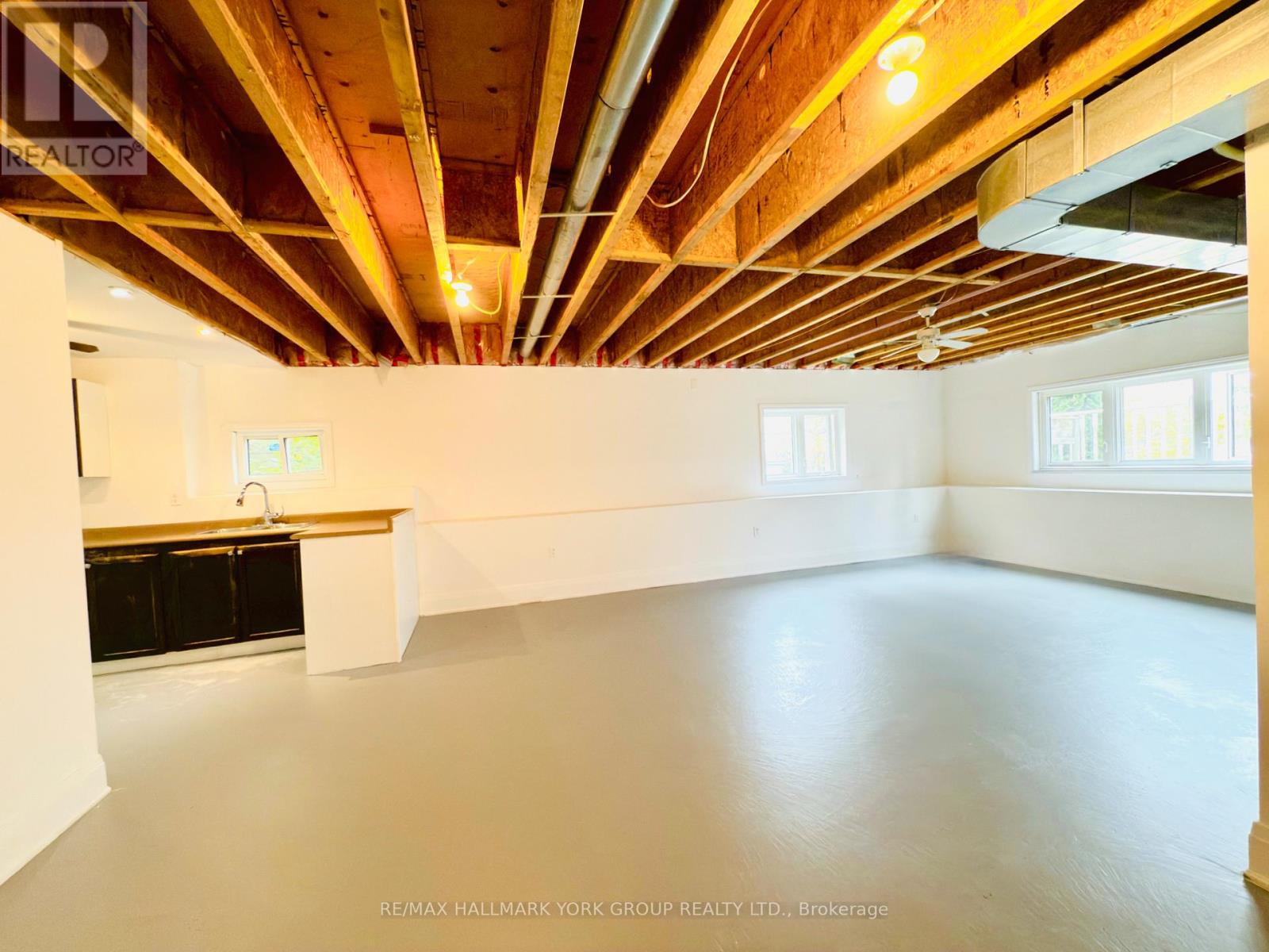 Lower - 51 Little Lake Drive, Barrie, Ontario  L4M 7B9 - Photo 4 - S12485740