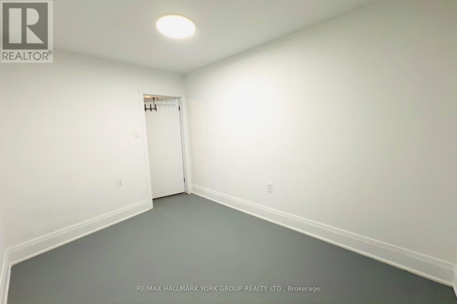 Lower - 51 Little Lake Drive, Barrie, Ontario  L4M 7B9 - Photo 9 - S12485740