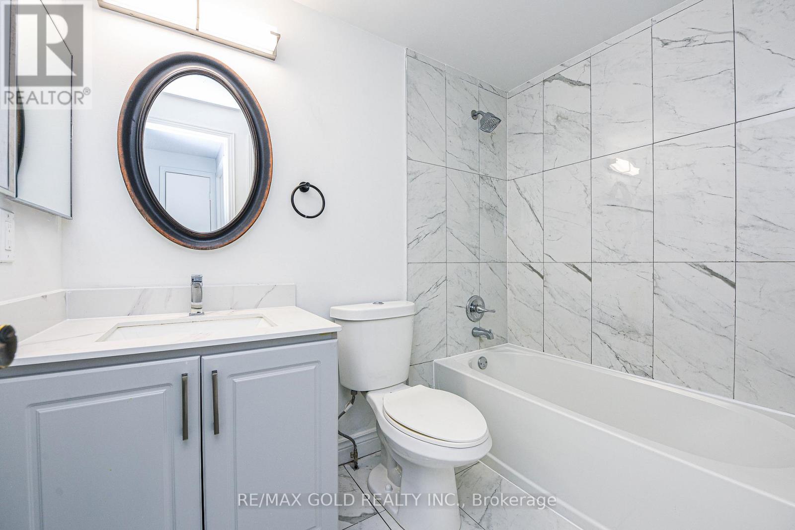 14 Nottawasaga Crescent, Brampton, Ontario  L6Z 1B2 - Photo 20 - W12485949