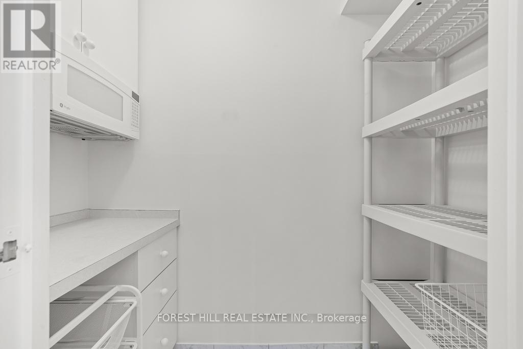 902 - 1555 Finch Avenue E, Toronto, Ontario  M2J 4X9 - Photo 8 - C12461301