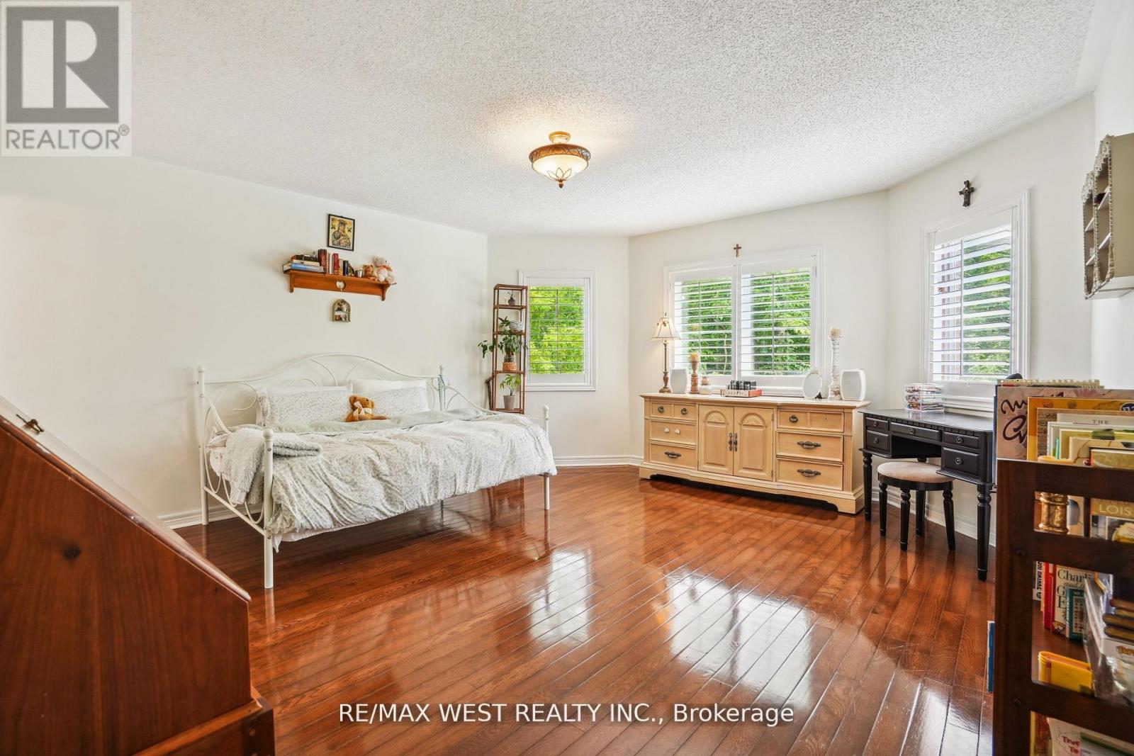 81 Woodview Drive, Pickering, Ontario  L1V 1L1 - Photo 22 - E12438221