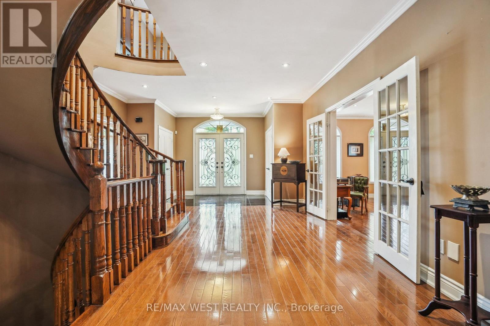 81 Woodview Drive, Pickering, Ontario  L1V 1L1 - Photo 6 - E12438221