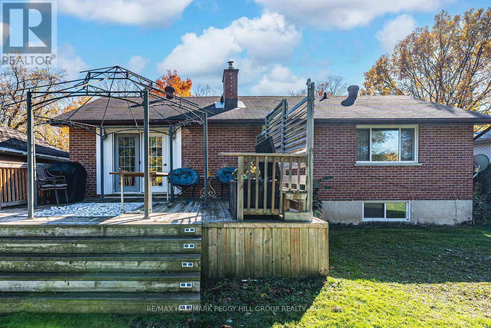 250 Sunnybrae Avenue, Innisfil, Ontario  L9S 1J1 - Photo 12 - N12457312