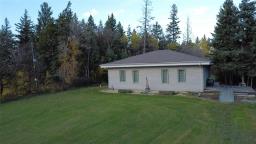 Property: 126093 14E Road Road E, Arborg, Manitoba