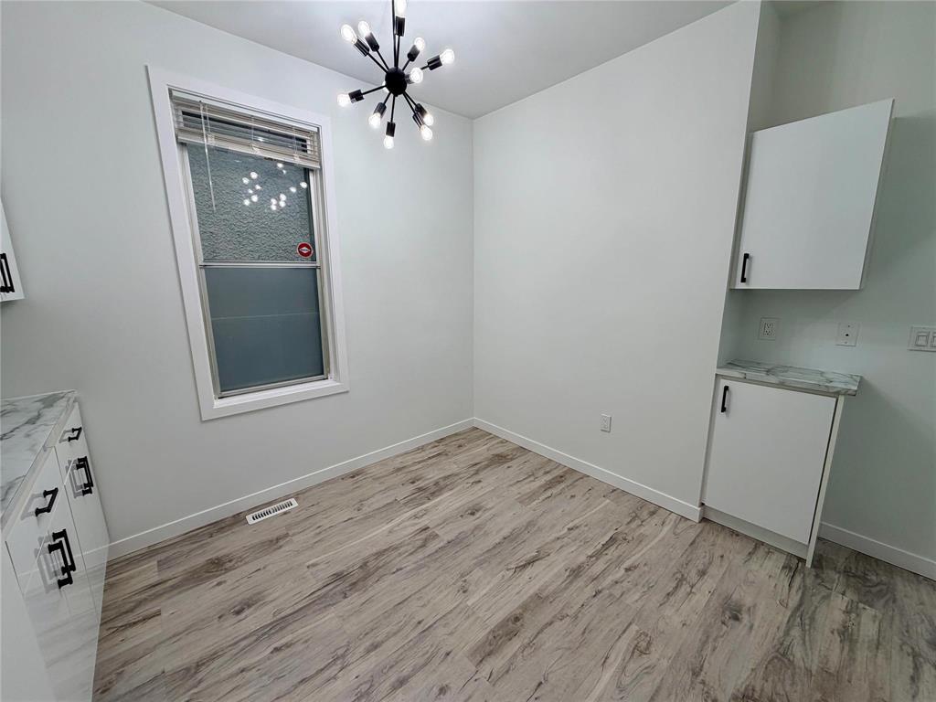 422 Roseberry Street, Winnipeg, Manitoba  R3J 1T5 - Photo 16 - 202527468