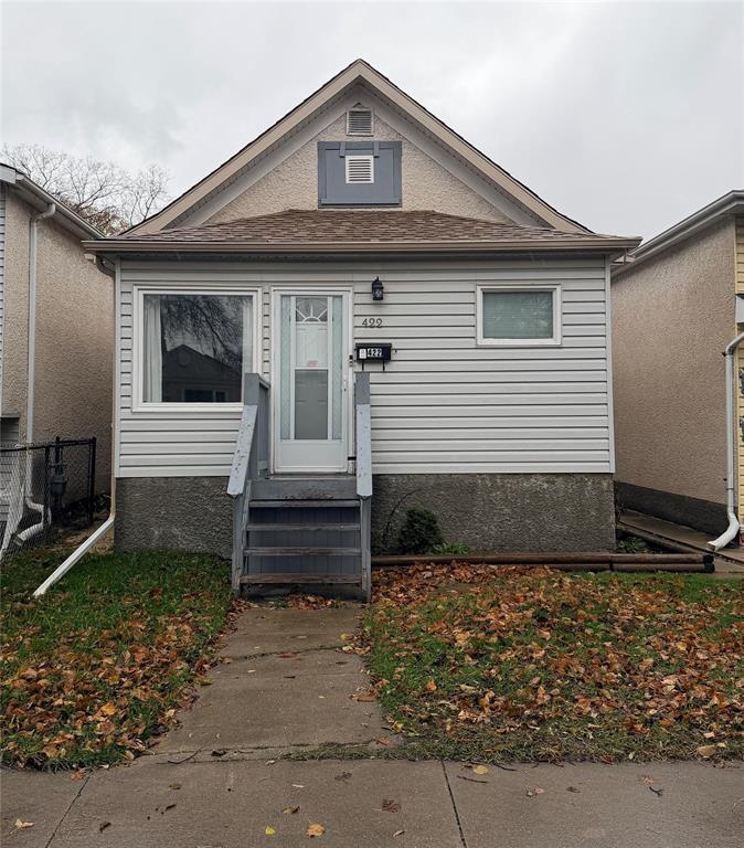 422 Roseberry Street, Winnipeg, Manitoba  R3J 1T5 - Photo 2 - 202527468
