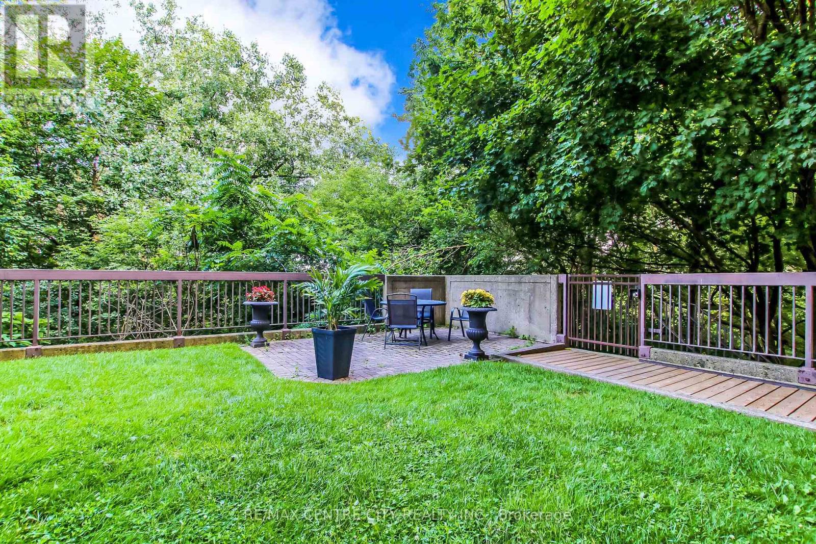 Photo 28 of 37 for 205 - 549 Ridout Street N