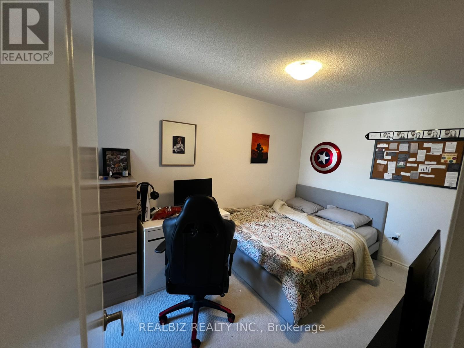 65 Keppel Circle, Brampton, Ontario  L7A 5K9 - Photo 12 - W12447751