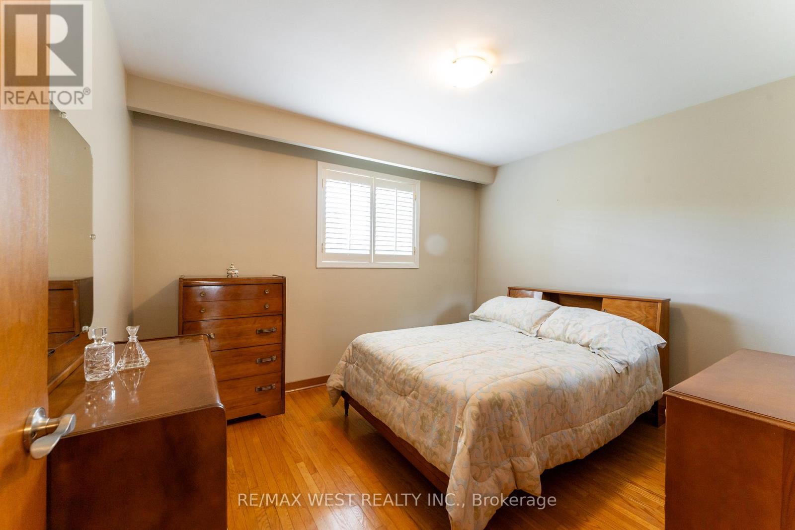 125 Honeywood Road, Toronto, Ontario  M3N 1B3 - Photo 21 - W12467581