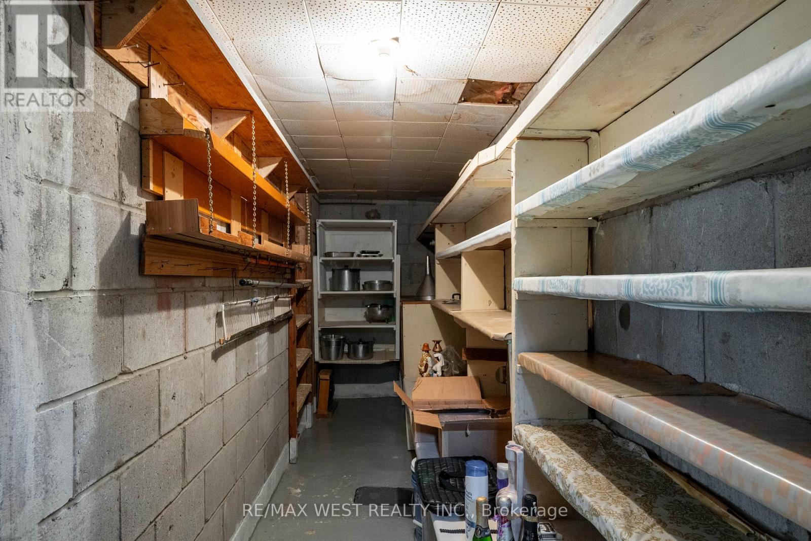 125 Honeywood Road, Toronto, Ontario  M3N 1B3 - Photo 30 - W12467581