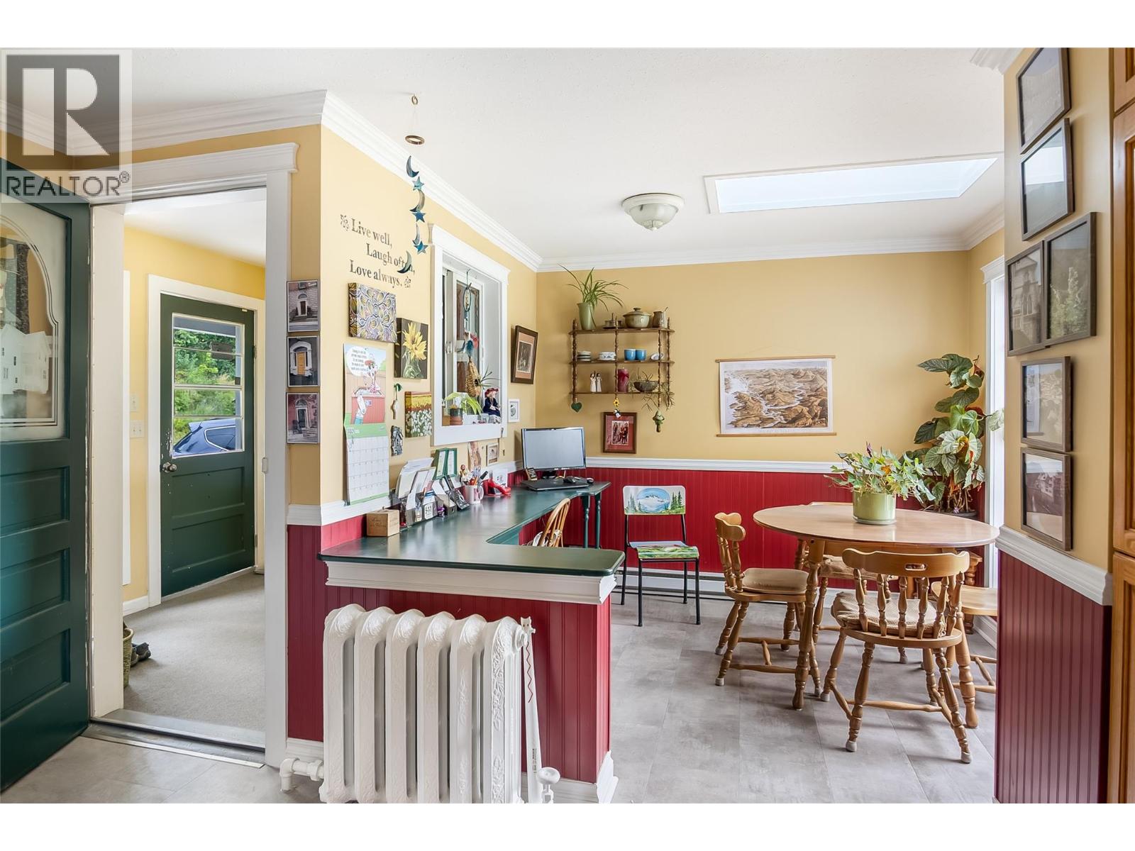 159 Track Street E, Revelstoke, British Columbia  V0E 2S0 - Photo 5 - 10365205