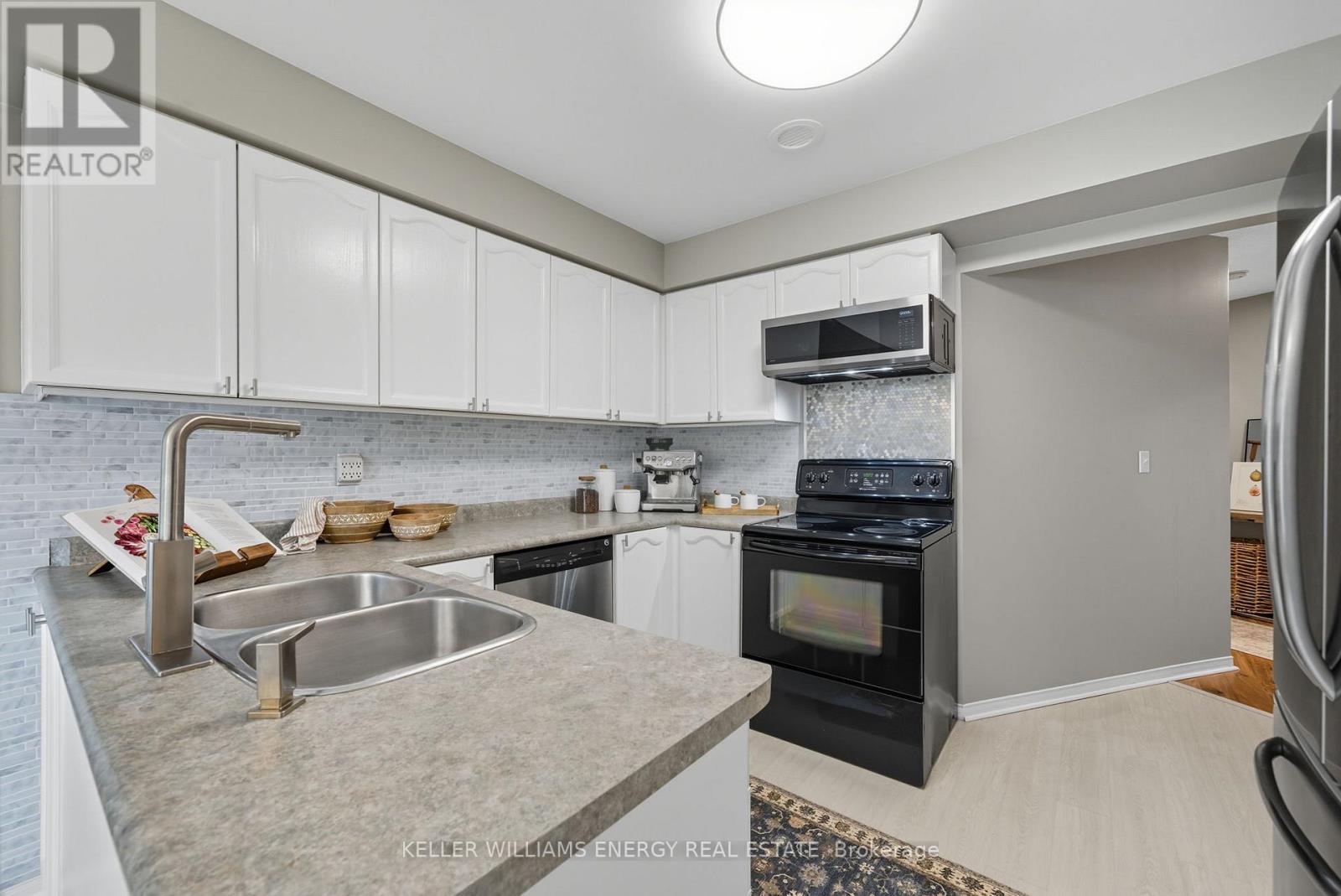 450 Safari Drive, Oshawa, Ontario  L1K 1B6 - Photo 11 - E12486031