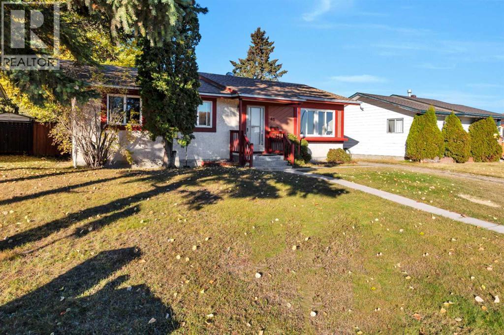 48 Halladay Avenue, Red Deer, Alberta  T4N 6E4 - Photo 4 - A2265305