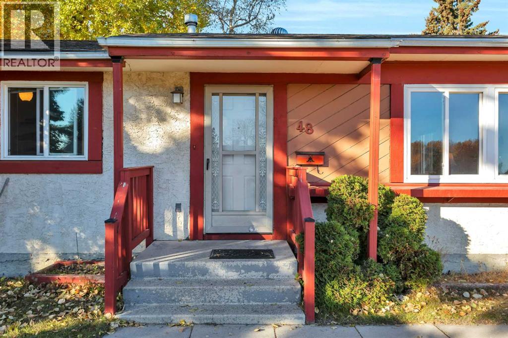 48 Halladay Avenue, Red Deer, Alberta  T4N 6E4 - Photo 3 - A2265305