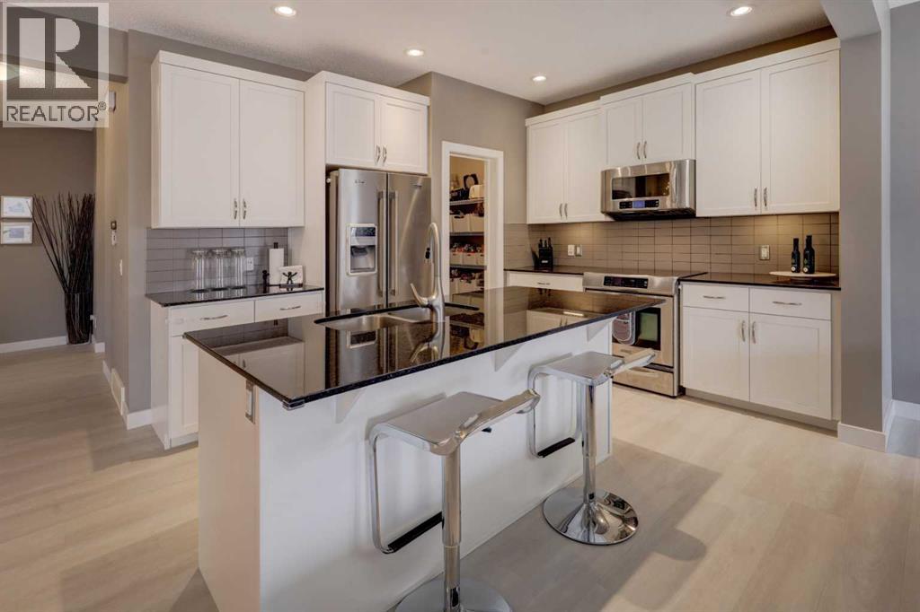 208 Evansview Road Nw, Calgary, Alberta  T3P 0J6 - Photo 5 - A2254951