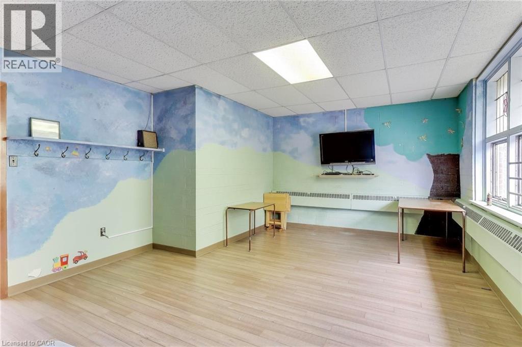 1974 King Street E, Hamilton, Ontario  L8K 1W3 - Photo 24 - 40765266