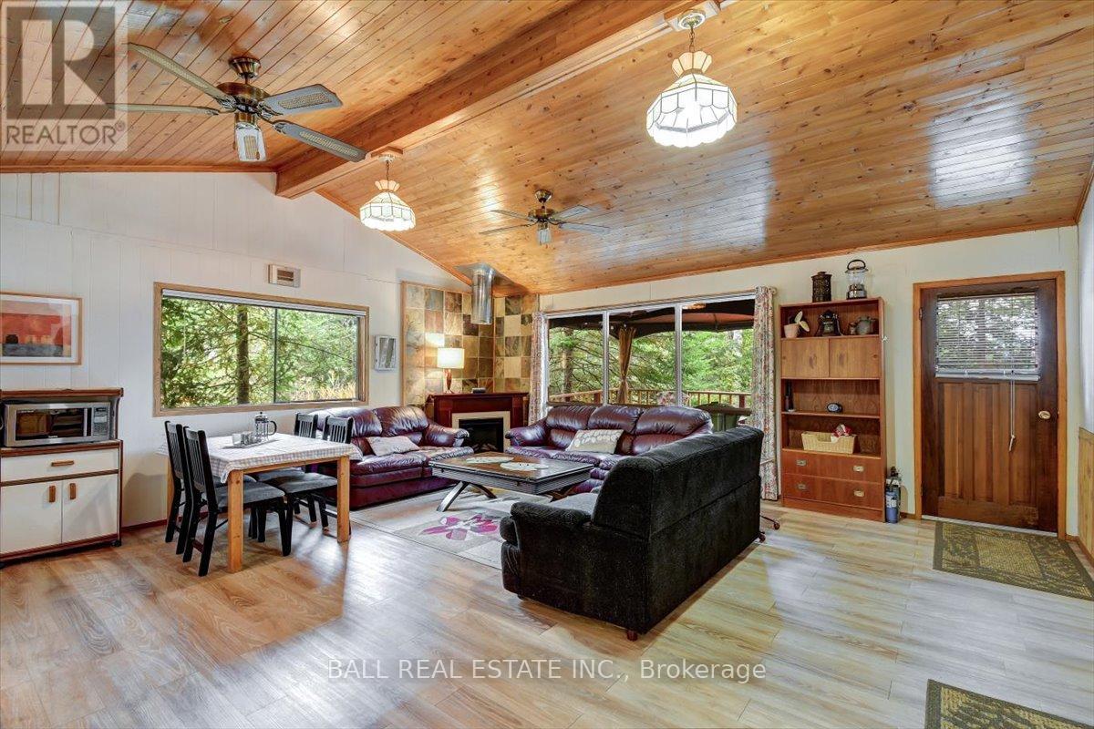 40 South Jordan Lake Road, Tudor And Cashel, Ontario  K0L 1W0 - Photo 7 - X12486033