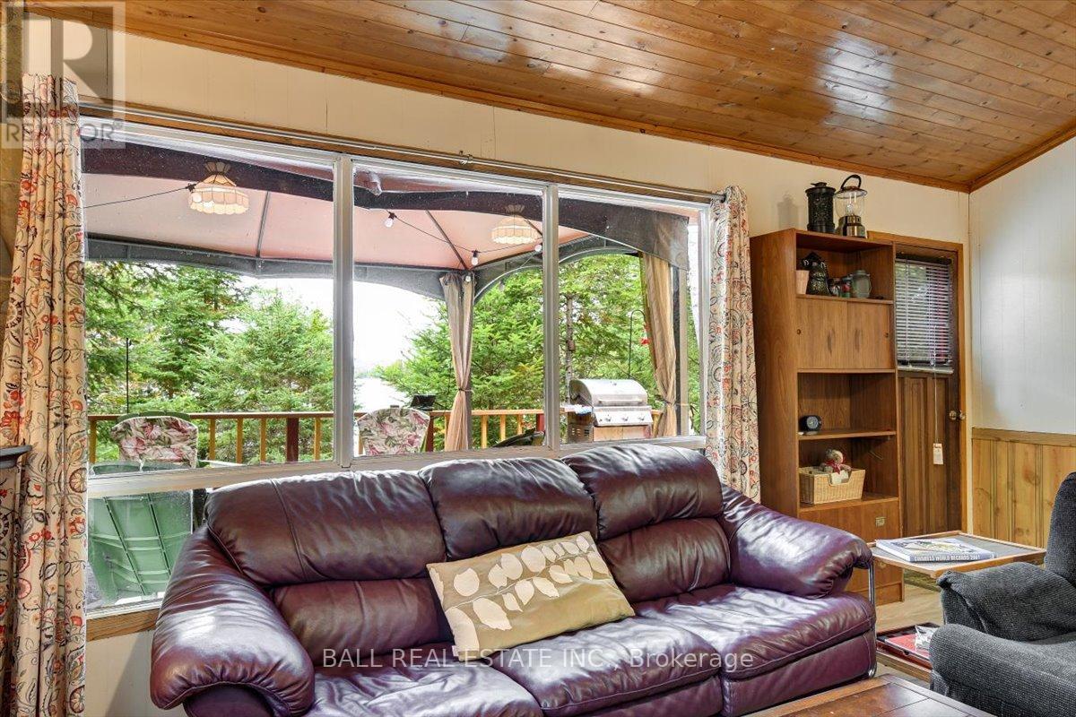 40 South Jordan Lake Road, Tudor And Cashel, Ontario  K0L 1W0 - Photo 9 - X12486033