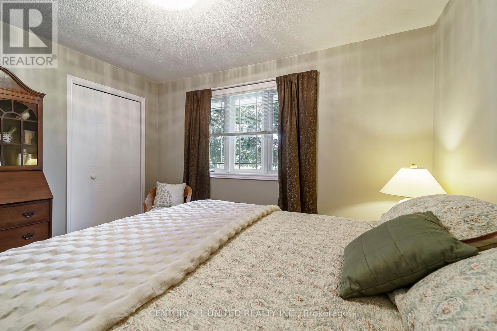 39 Cedartree Lane, Kawartha Lakes (Bobcaygeon), Ontario  K0M 1A0 - Photo 20 - X12486078