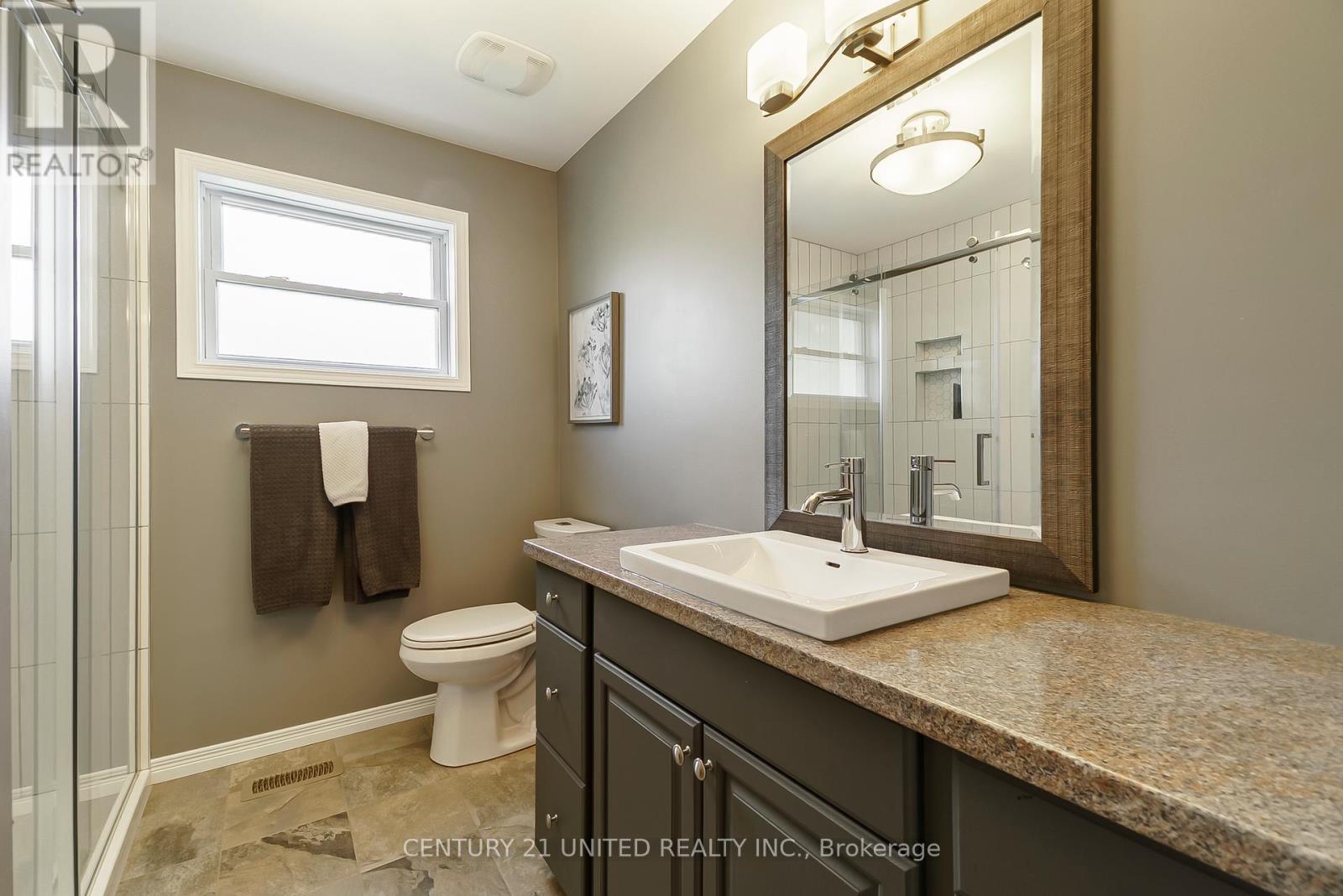 39 Cedartree Lane, Kawartha Lakes (Bobcaygeon), Ontario  K0M 1A0 - Photo 22 - X12486078