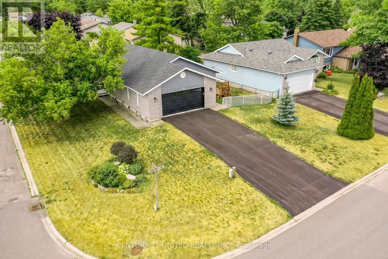 39 Cedartree Lane, Kawartha Lakes (Bobcaygeon), Ontario  K0M 1A0 - Photo 38 - X12486078