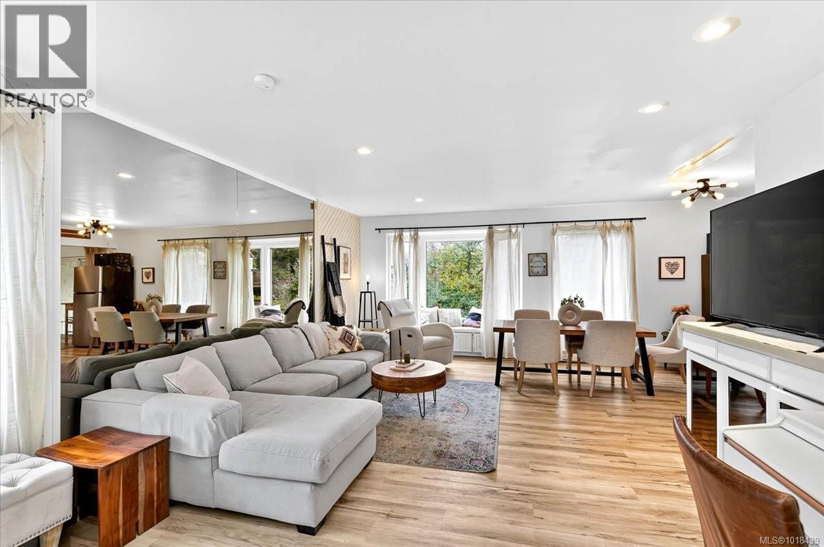 3137 8th Ave, Port Alberni, British Columbia  V9Y 4R1 - Photo 2 - 1018439