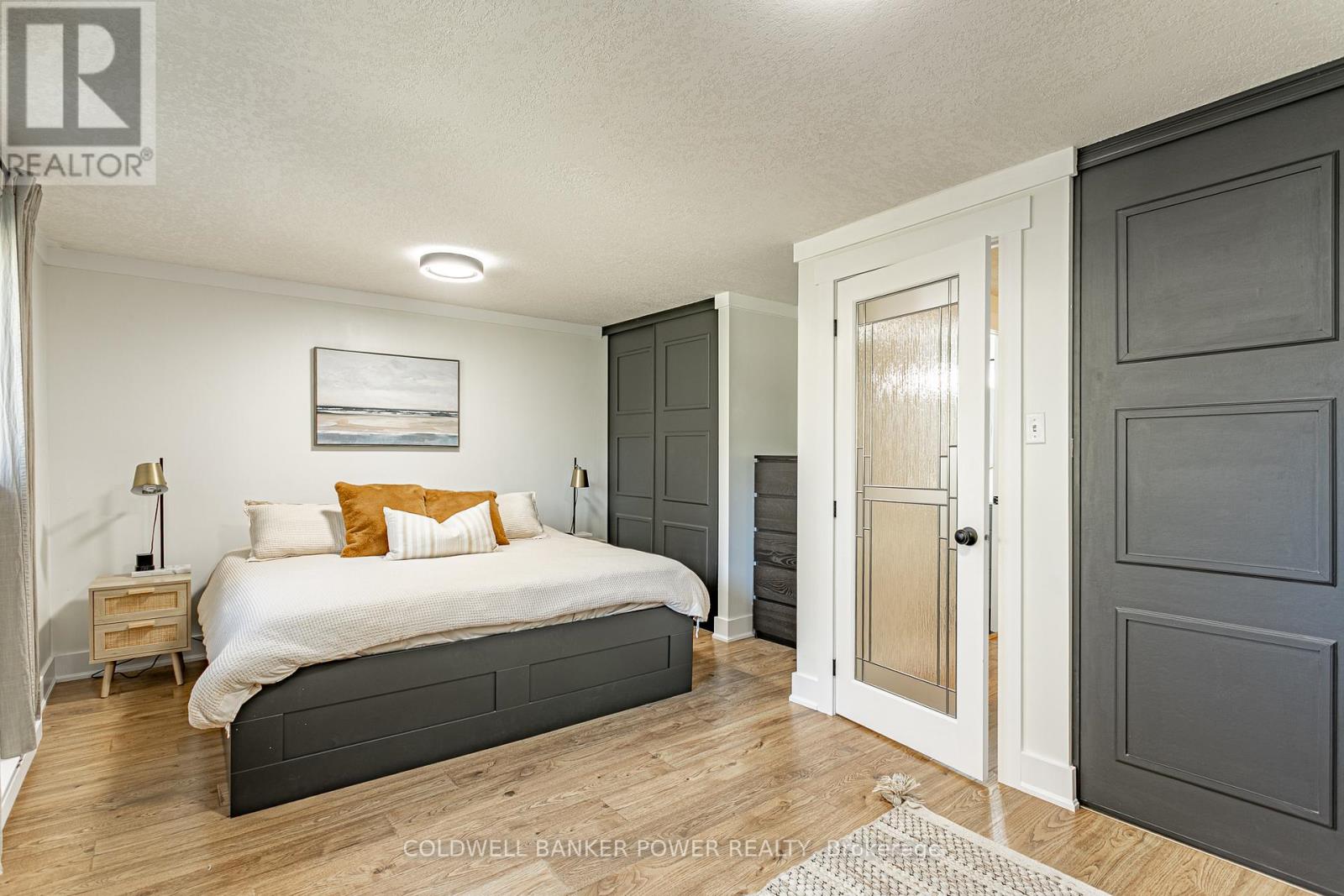 154 - 166 Southdale Road W, London South, Ontario  N6J 2J1 - Photo 10 - X12486057