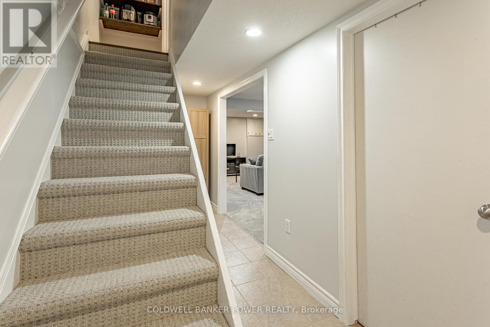 154 - 166 Southdale Road W, London South, Ontario  N6J 2J1 - Photo 15 - X12486057