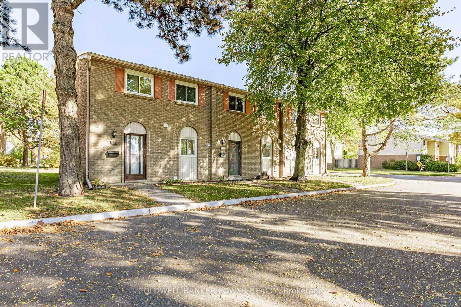 154 - 166 Southdale Road W, London South, Ontario  N6J 2J1 - Photo 2 - X12486057