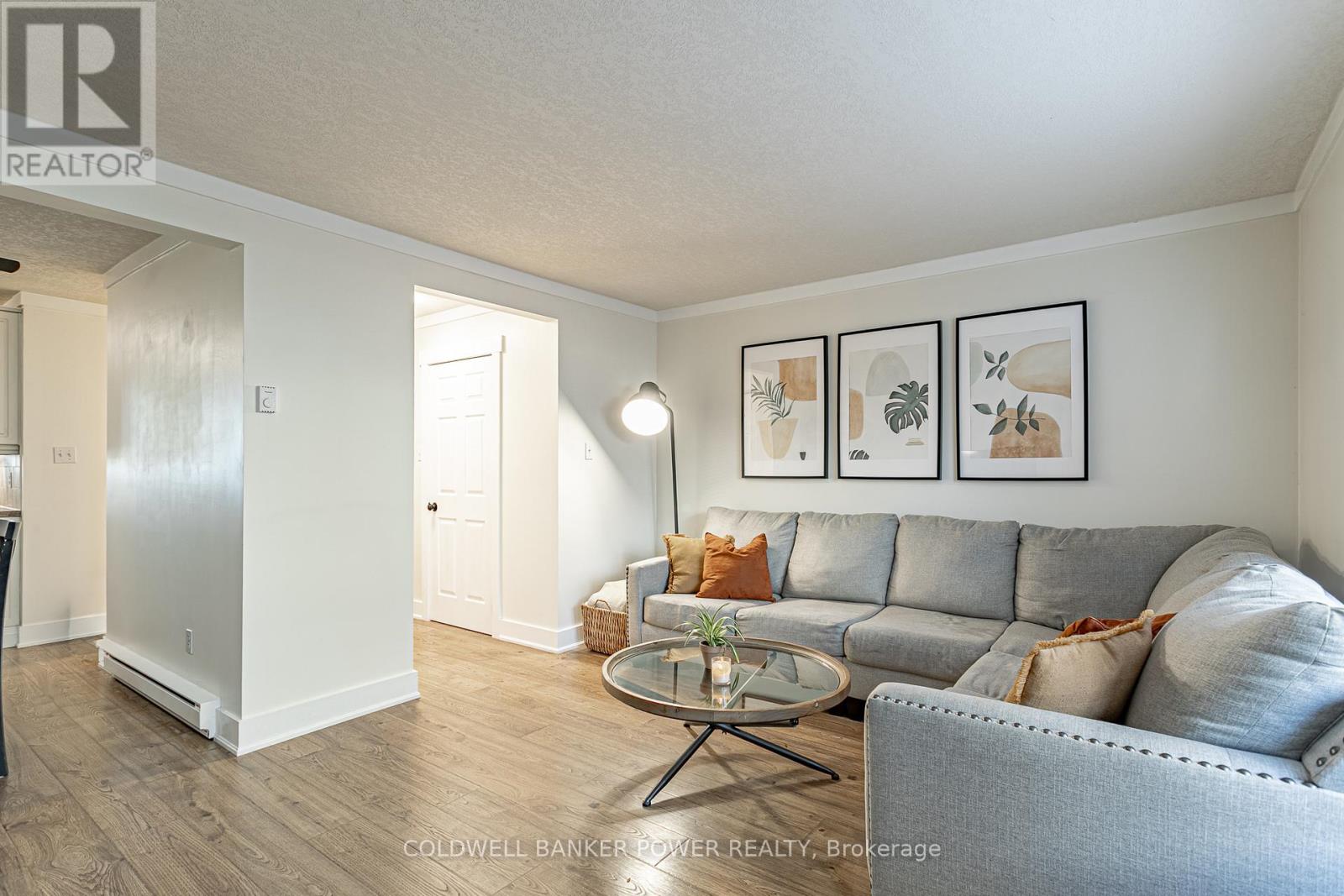 154 - 166 Southdale Road W, London South, Ontario  N6J 2J1 - Photo 7 - X12486057