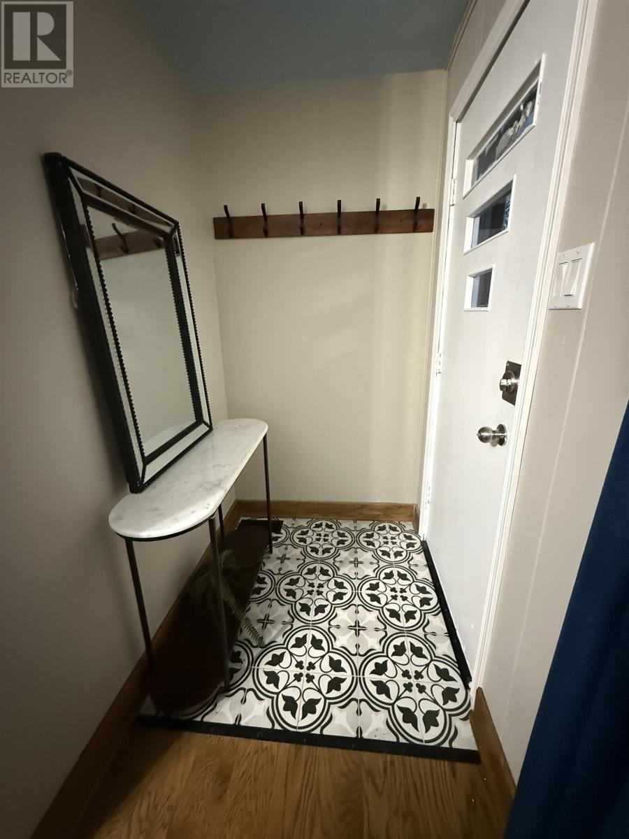 918 Alberta Street, Thunder Bay, Ontario  P7C 3E9 - Photo 5 - TB253334