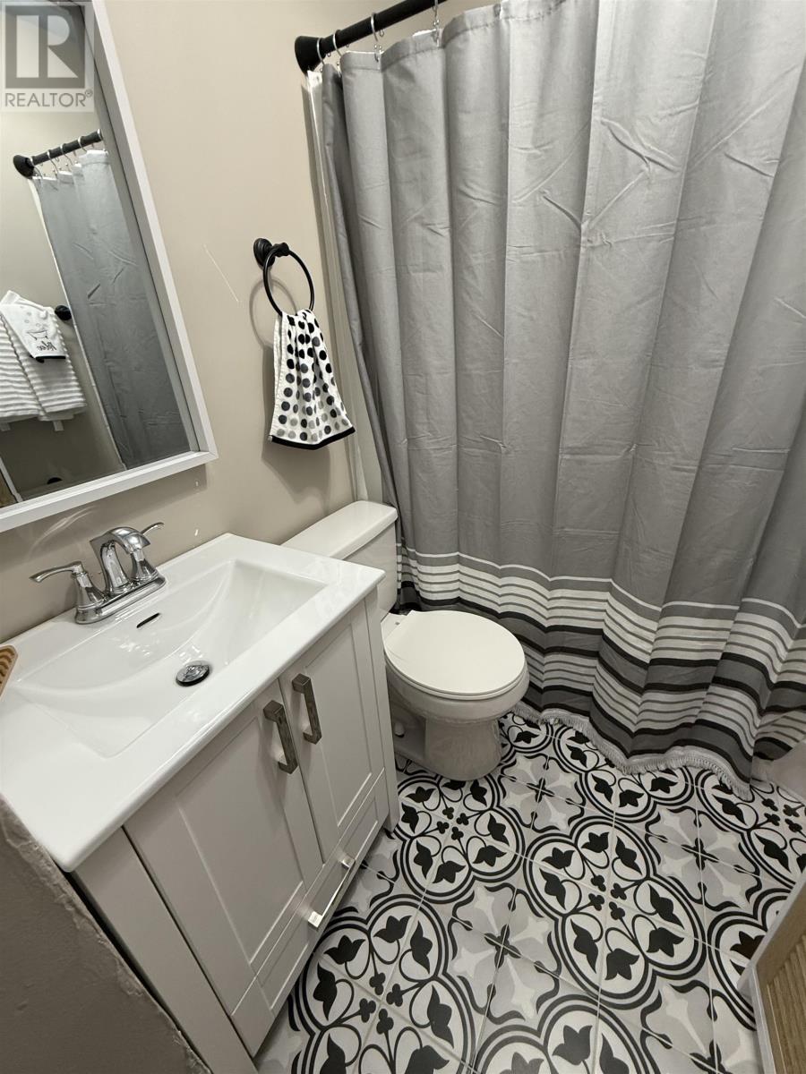 918 Alberta Street, Thunder Bay, Ontario  P7C 3E9 - Photo 16 - TB253334