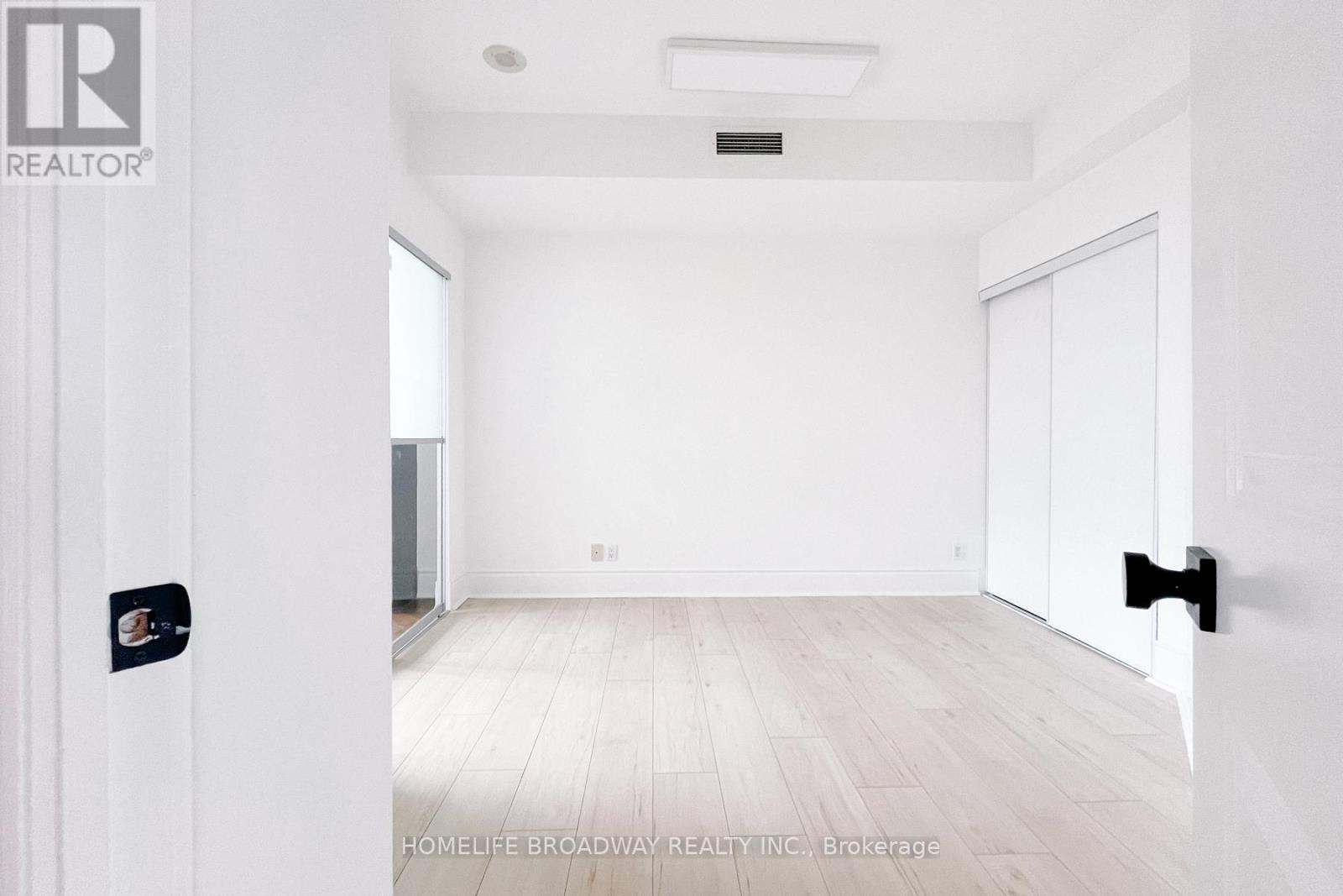 Ph108 - 18 Harding Boulevard, Richmond Hill, Ontario  L4C 0T3 - Photo 11 - N12485459