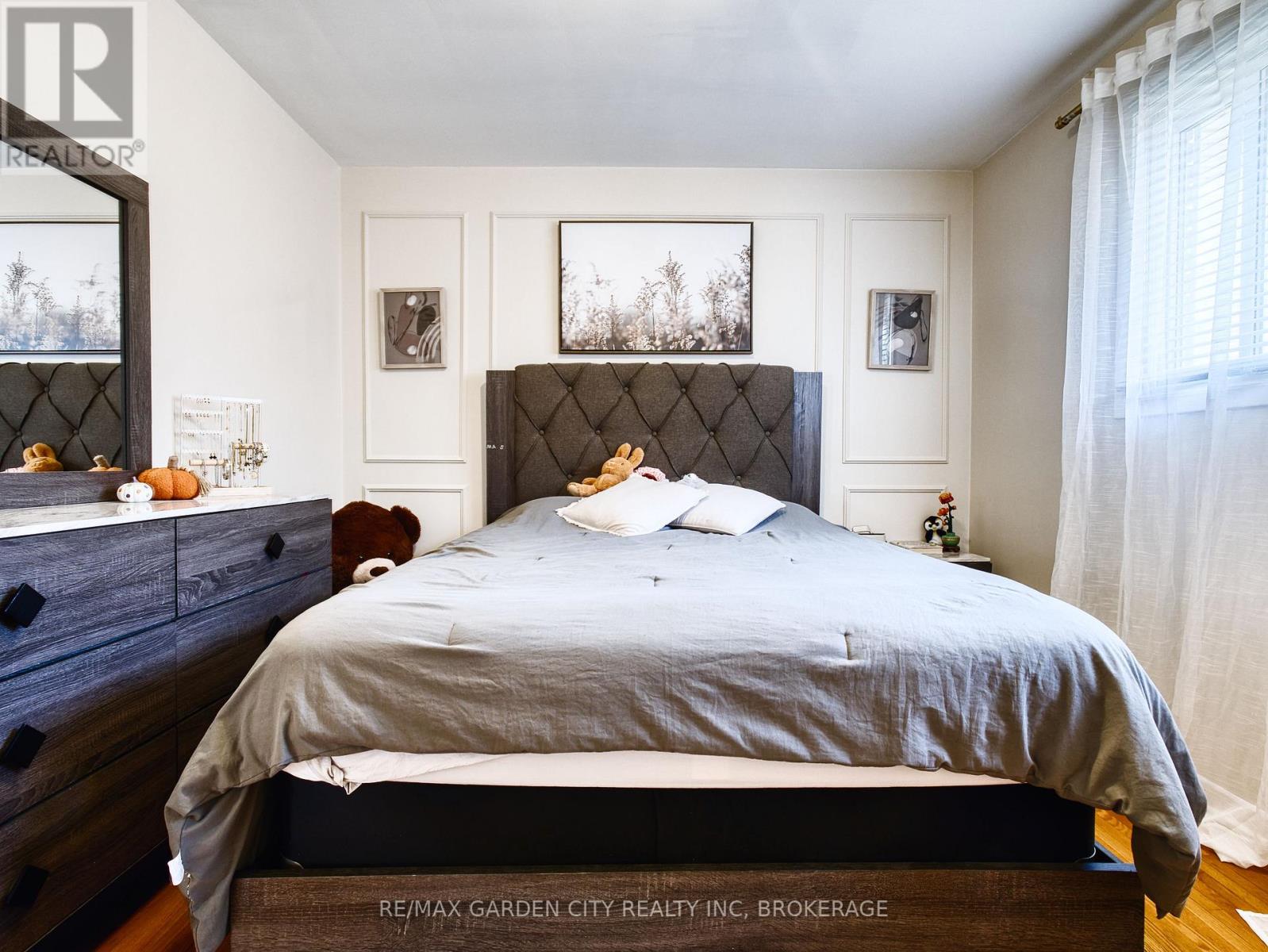 12 Princeway Drive, St. Catharines, Ontario  L2N 2X6 - Photo 13 - X12486086