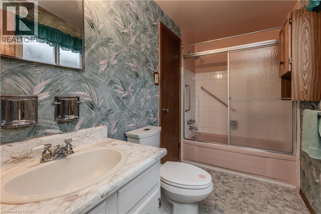 4048 Longmoor Drive, Burlington, Ontario  L7L 1X2 - Photo 16 - 40782284