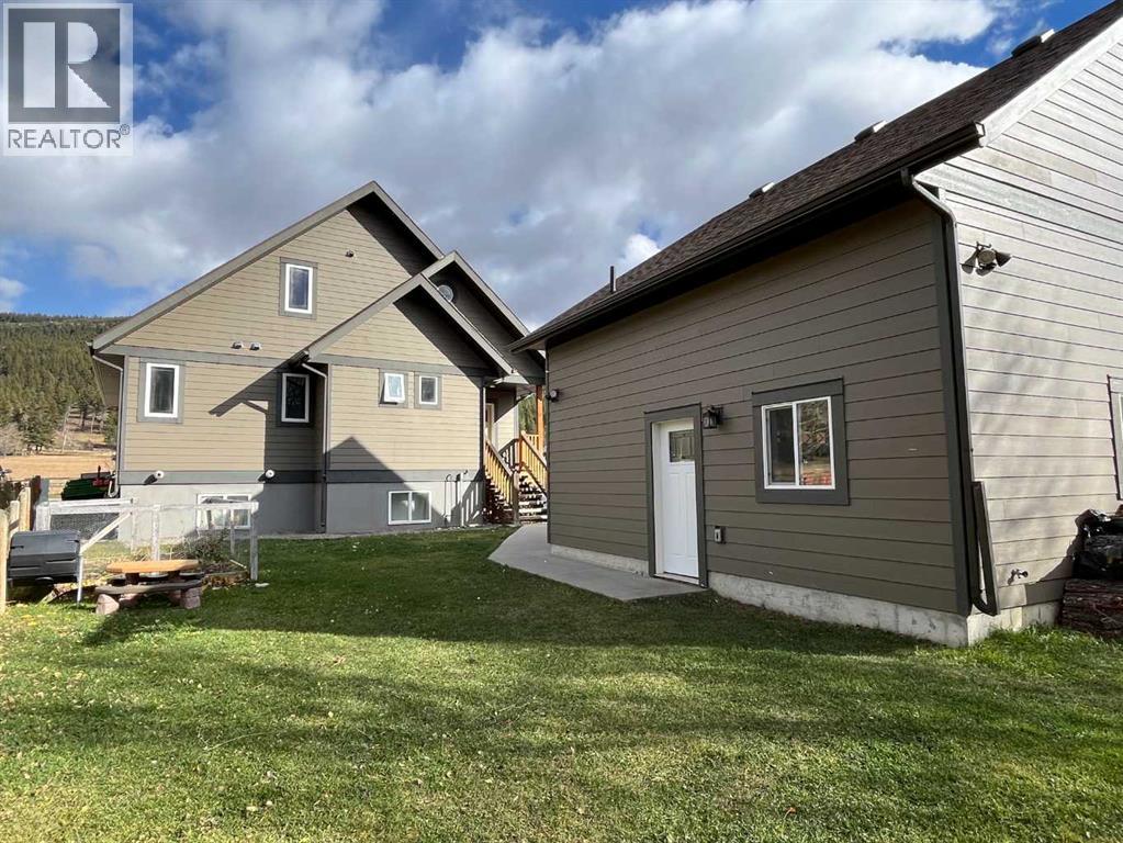 2889 214 Street, Bellevue, Alberta  T0K 0C0 - Photo 4 - A2267248