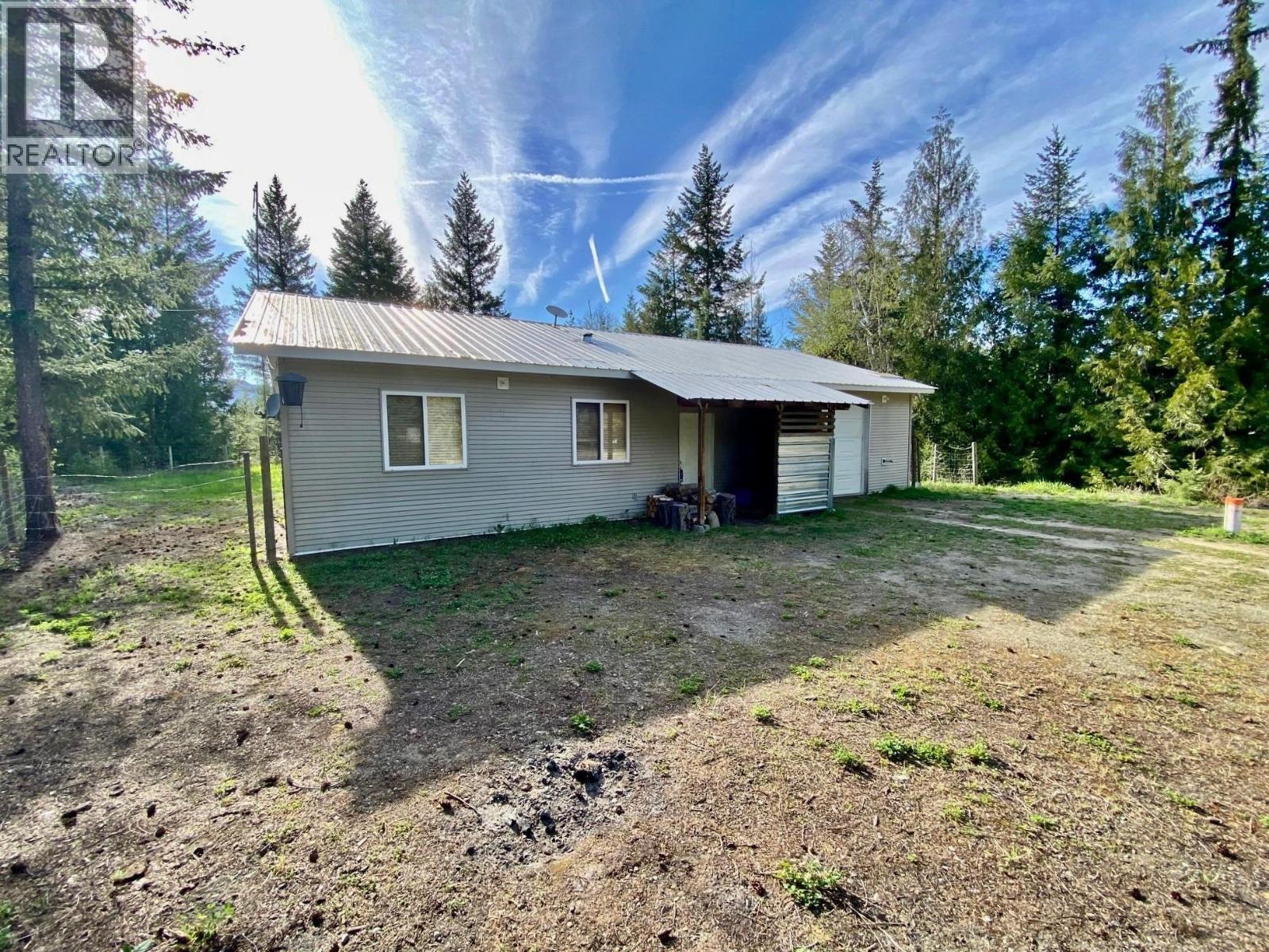 3325 Barriere South Road, Barriere, British Columbia