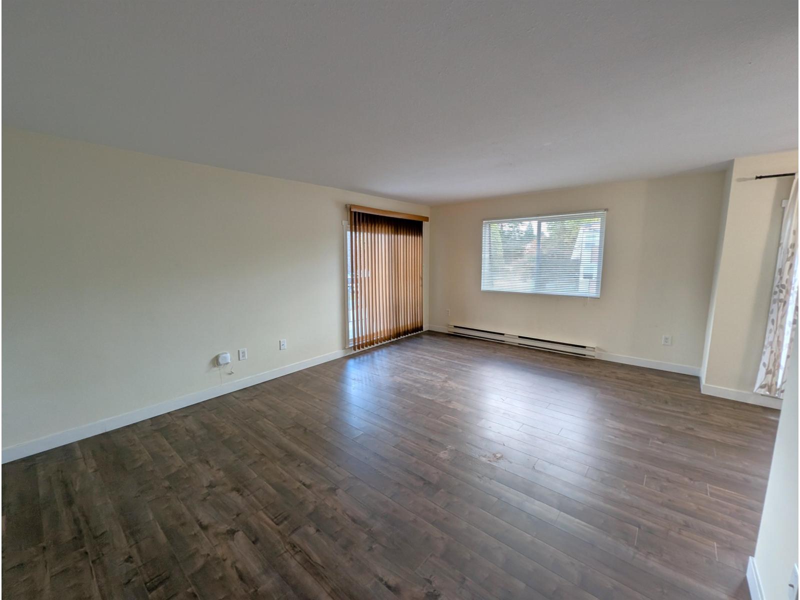 303 33850 Fern Street, Abbotsford, British Columbia  V2S 6C3 - Photo 3 - R3062507