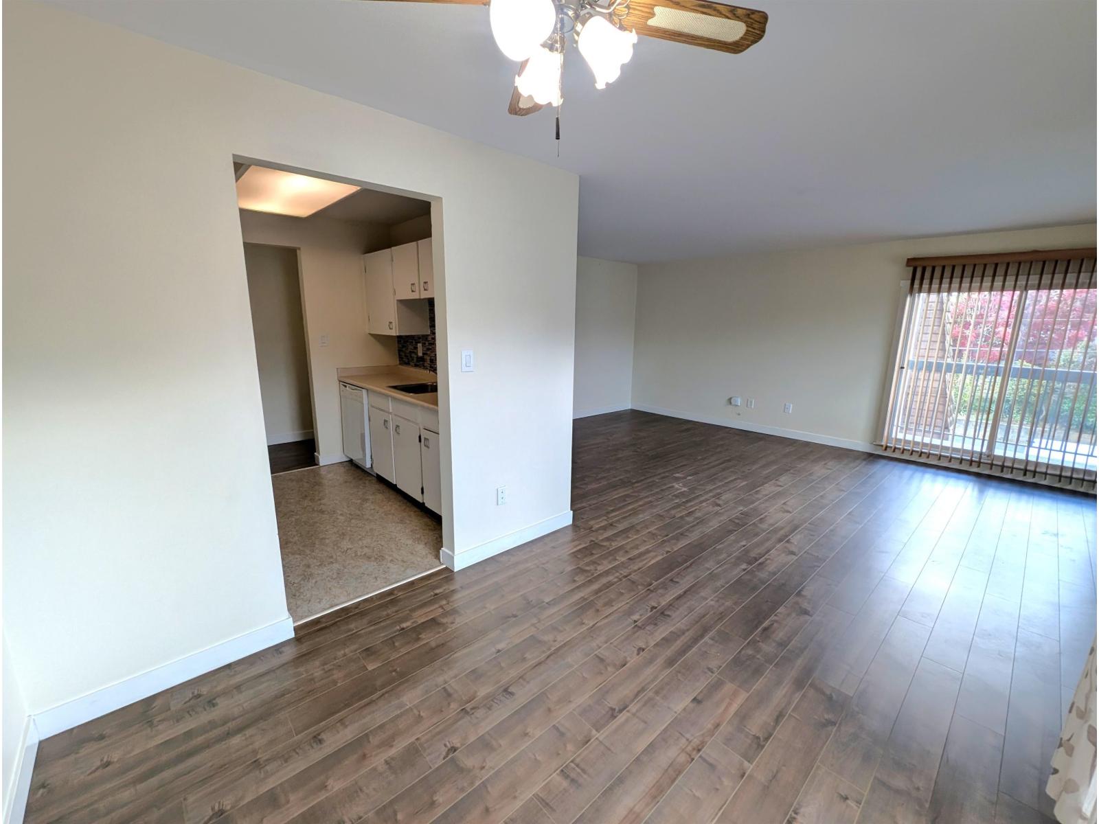 303 33850 Fern Street, Abbotsford, British Columbia  V2S 6C3 - Photo 6 - R3062507