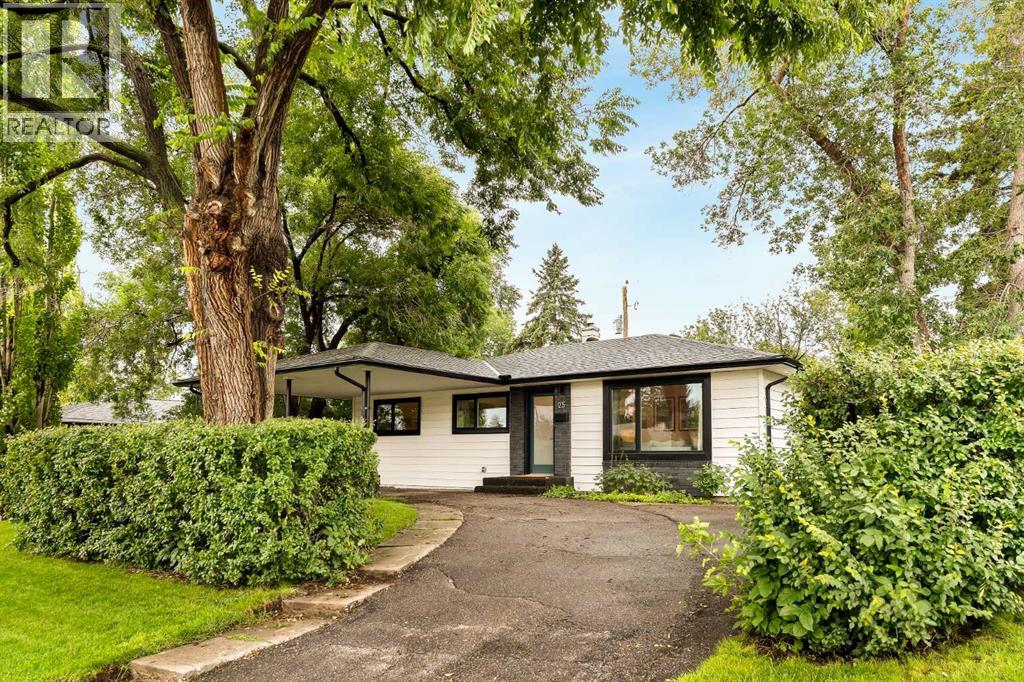 25 Kirby Place SW, Calgary, Alberta