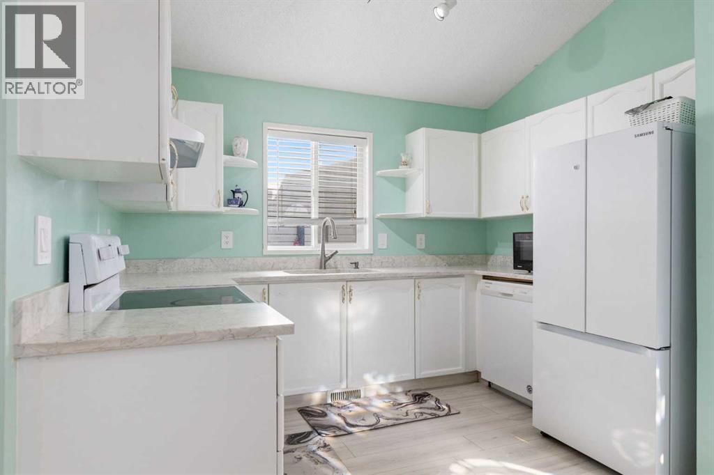 331 Coverdale Court Ne, Calgary, Alberta  T3K 4J8 - Photo 12 - A2264047